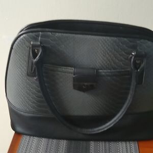 Simply Vera Wang black and grey purse